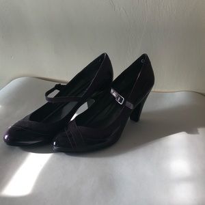 [NWT] Purple Two Tone Satin Heel